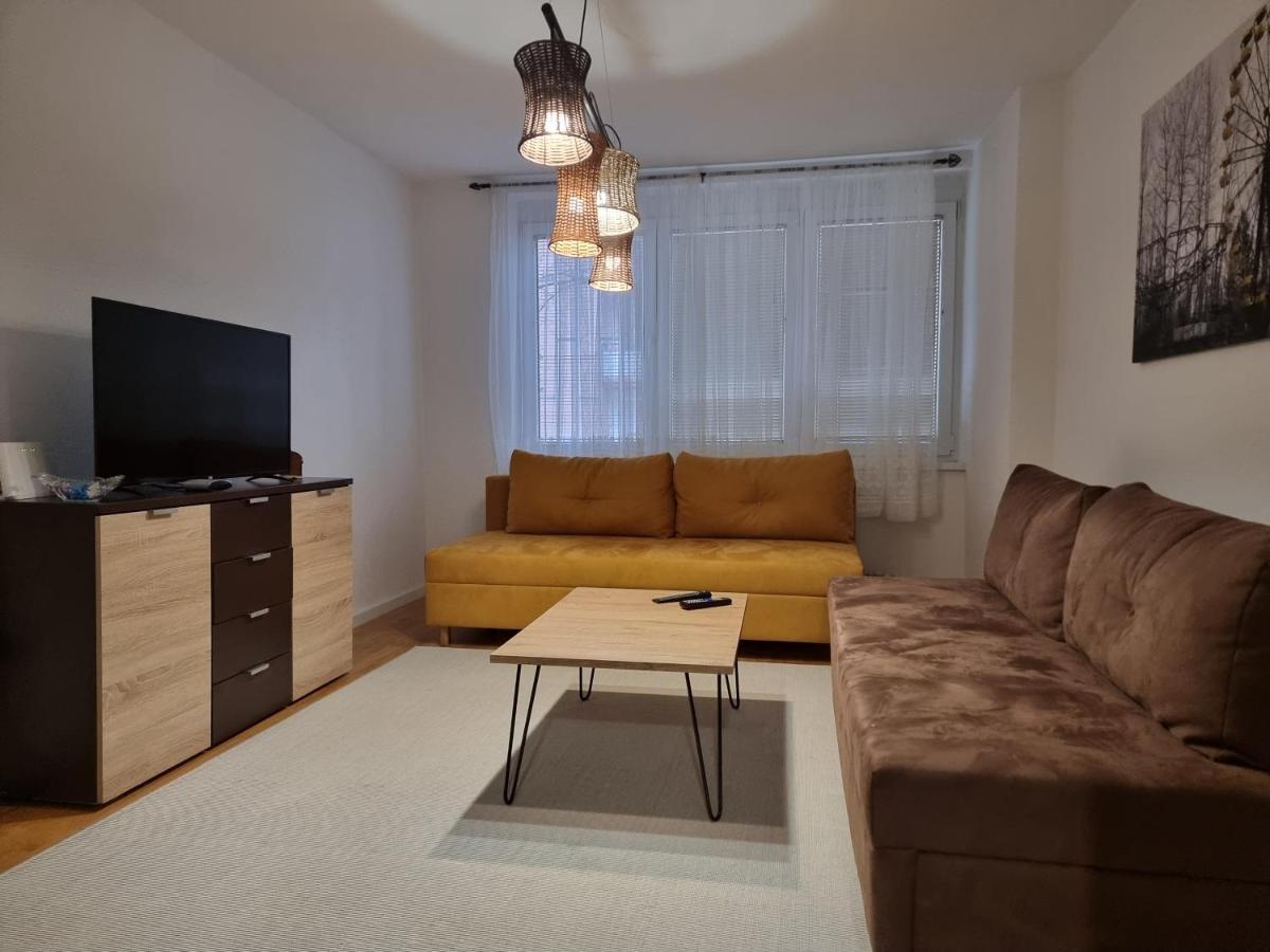 Dino'S Spacious Place Сараєво Екстер'єр фото